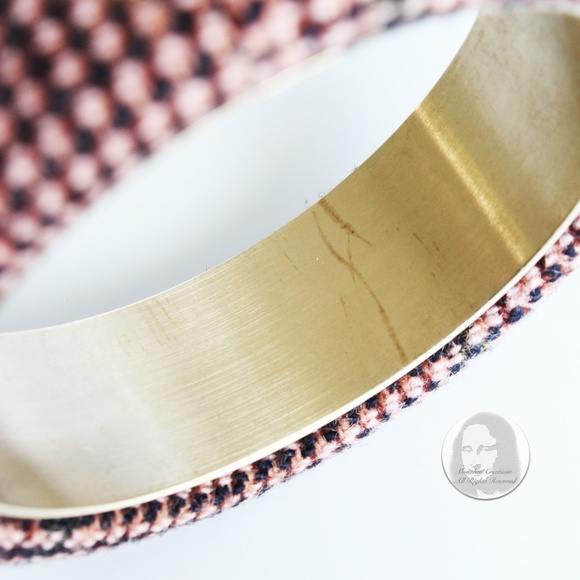 Chanel Bracelet Bangle 13A Pink Multicolor Tweed Knit with Gold CC Logo in Box - Picture 14 of 14